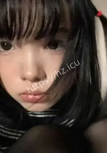 邓佳欣粉色草莓内裤自慰